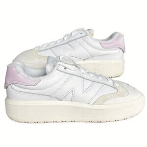 New Balance White and Pink Athletic Shoes